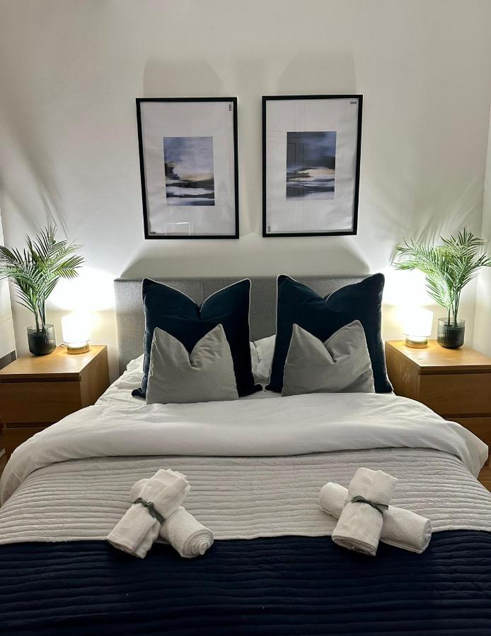 Retreat To A Stylish Ensuite In Лондон Екстер'єр фото